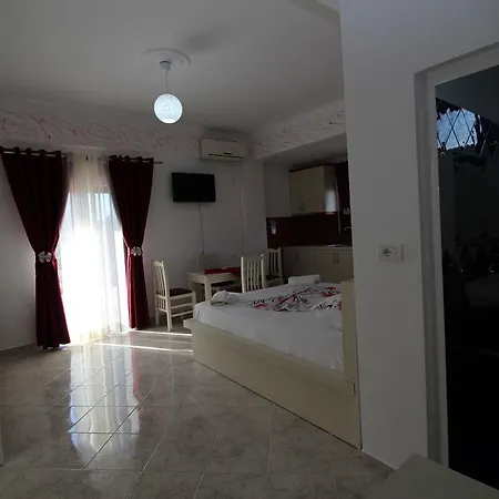 Flats Eduart Poda Apartment