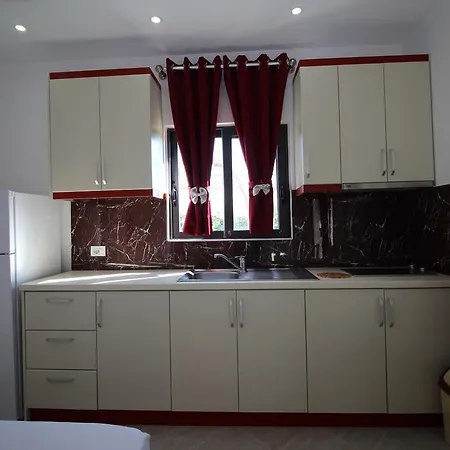 Flats Eduart Poda Apartment Ksamil