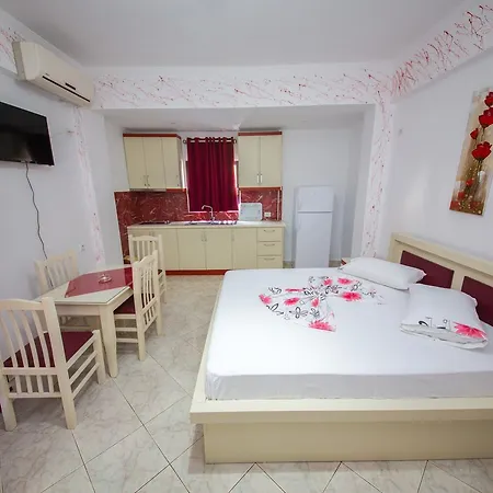 Flats Eduart Poda Apartment